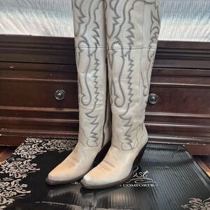 DAN POST LOVERFLY SNIP-TOE BOOTS